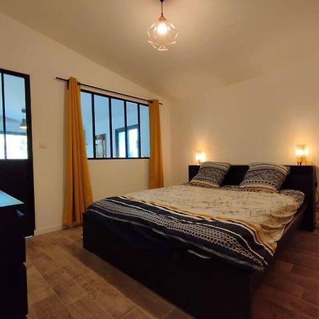 Appartement Avec Jardin Privatif Cuers Exteriér fotografie