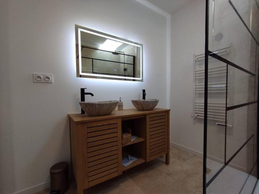 Appartement Avec Jardin Privatif Cuers Exteriér fotografie